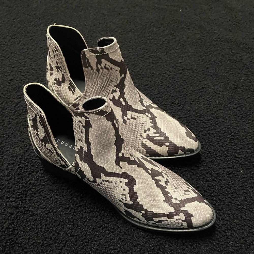 Madden Girl Snake Print Booties 6.5